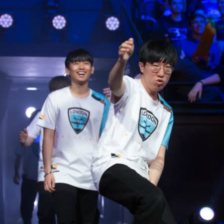 Jelang OWL Stage Dua, Pemain London Spitfire Laris Manis